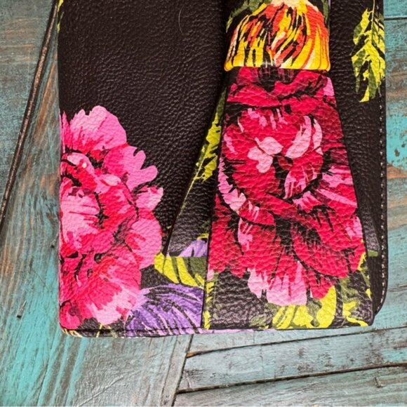 Betsey Johnson Black Multicolor Floral Bow Wristlet - Picture 9 of 15